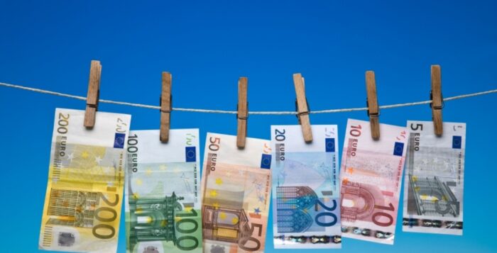 Da un approccio basato sul rischio ad un approccio di tipo dimensionale nell’analisi dei fenomeni di riciclaggio ed autoriciclaggio